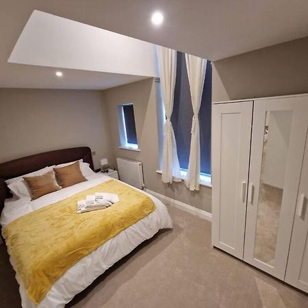 エドモントン Stunning Newbuilt 3 Bed House Sleeps 9ヴィラ エクステリア 写真